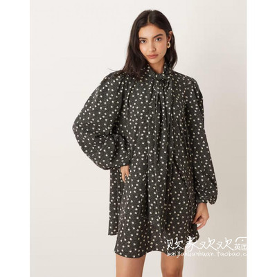 英国代购正品12.03 2025潮流导向 女装新款 时尚碎花迷人连衣裙