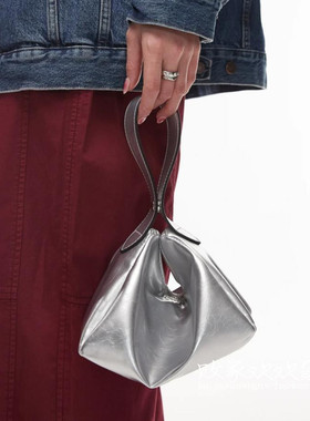 英国代购正品05.05 2025潮流导向 女包新款 TS银色迷你设计手提包