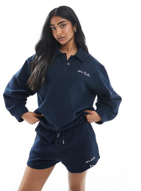 英国代购正品06.05 2025潮流导向 女装新款 翻领长袖深色舒适卫衣