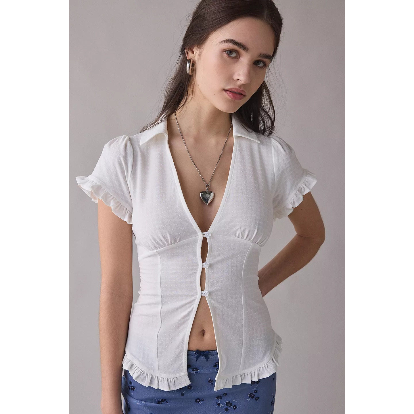 英国代购正品05.01 名品UO 女装新款 翻领木耳边设计百搭小衫上衣