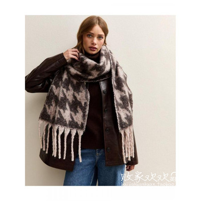 英国代购正品12.04 名品NL 饰品新款 时尚千鸟格流苏长款围巾