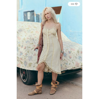 吊带蕾丝中长款百搭连衣裙