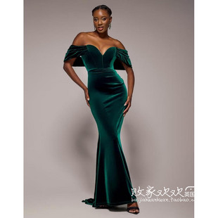 英国代购正品11.20 2025潮流导向 女装新款 设计天鹅绒长款连衣裙