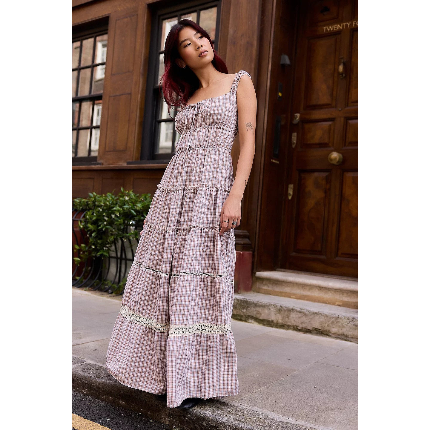 英国代购正品06.22 名品UO 女装新款 时尚迷你格子长款设计连衣裙