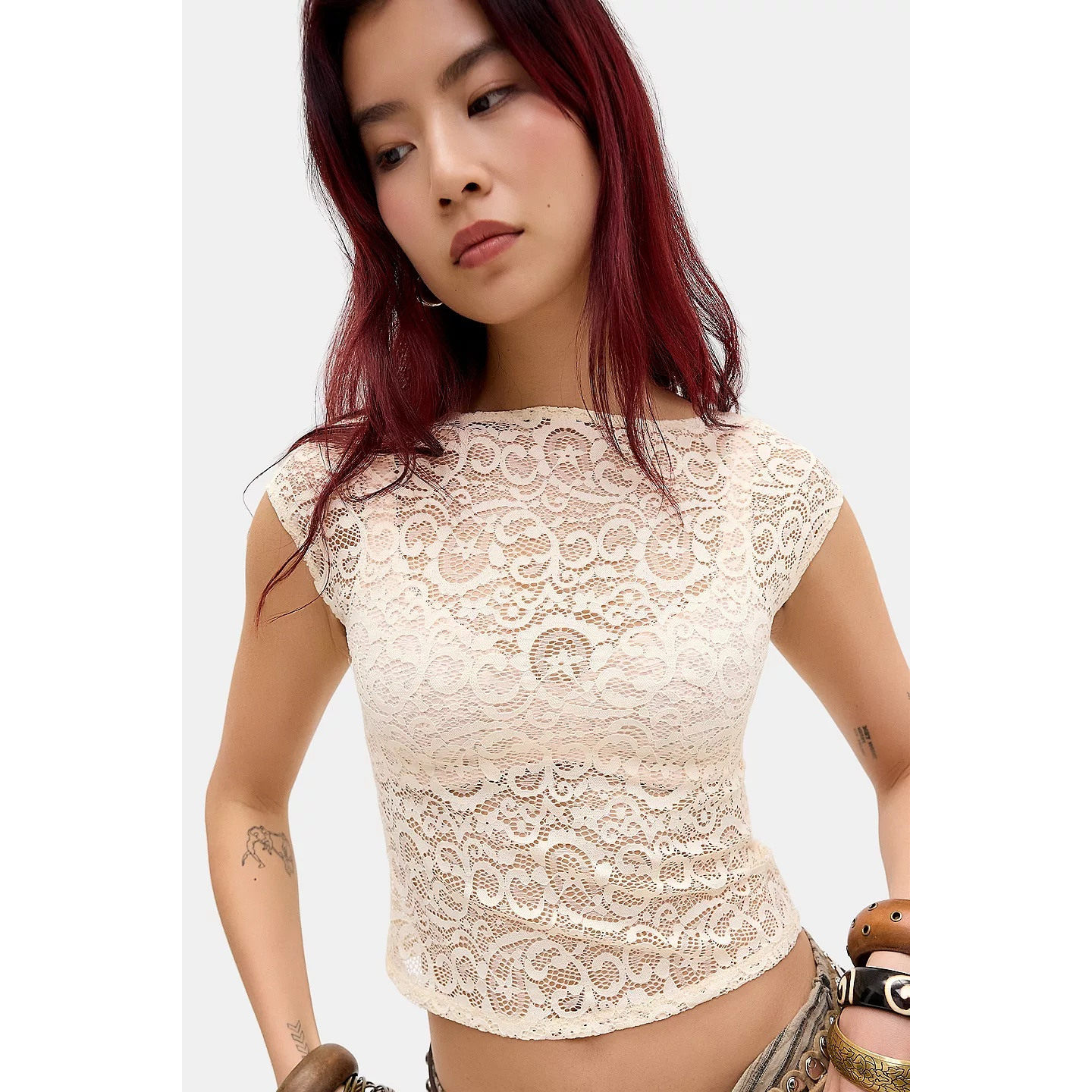 英国代购正品05.01 名品UO 女装新款 时尚蕾丝花短袖设计T恤