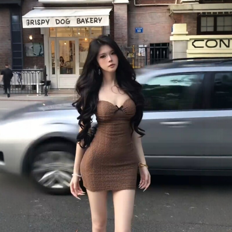 纯欲性感辣妹吊带洋装女