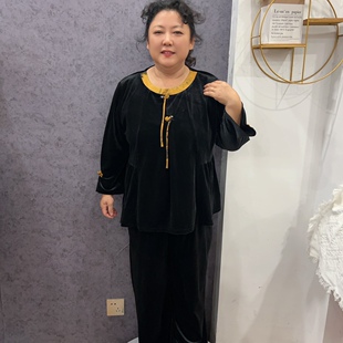 时尚金丝绒娃娃衫长袖上衣女士宽松大码中老年妈妈装气质阔腿裤
