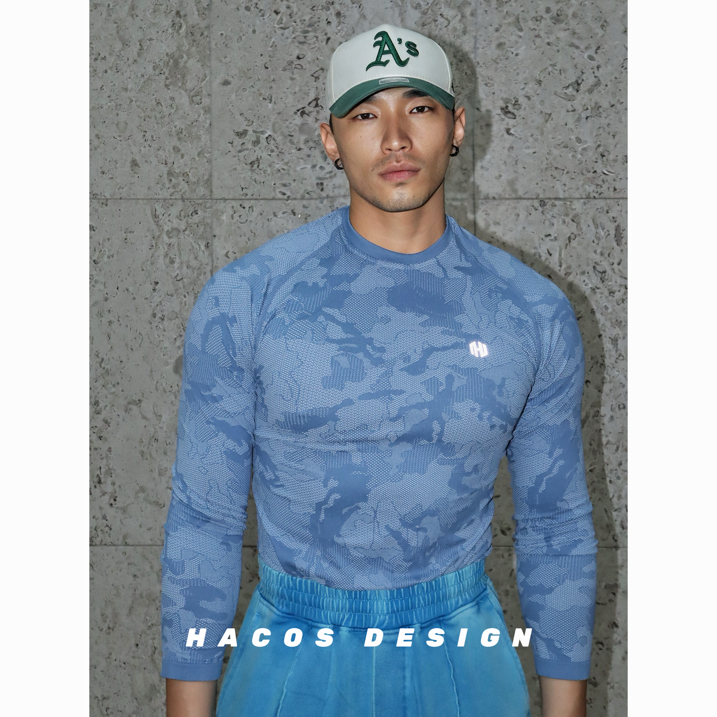 HACOS秋季修身健身服迷彩肌理面料紧身运动T恤打底衫显大无缝提花