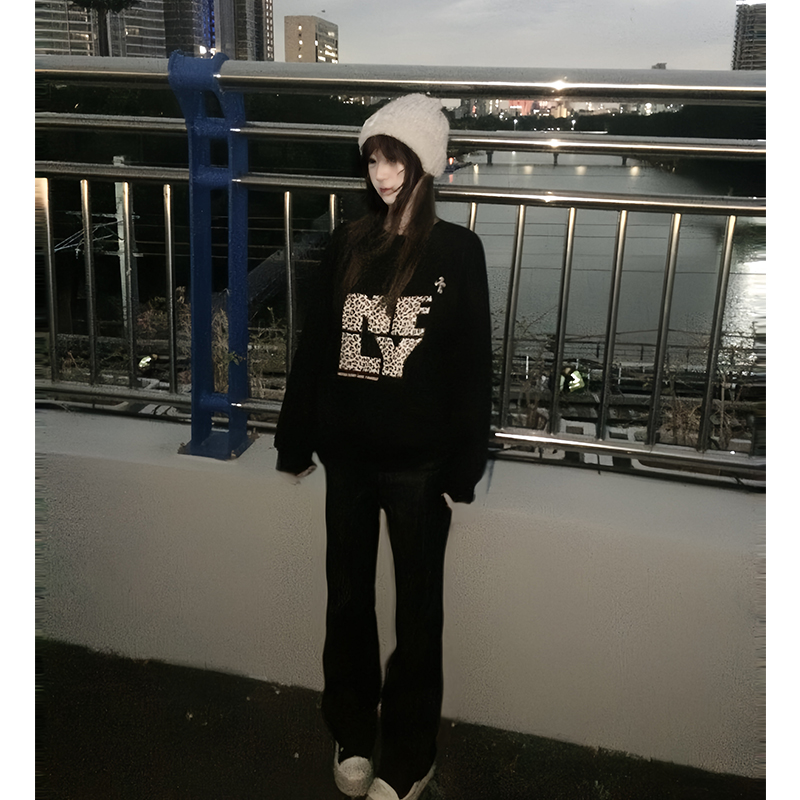 小尼力复古豹纹圆领卫衣