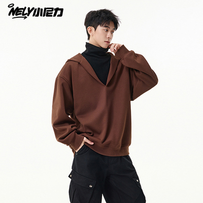 小尼力撞色高领连帽卫衣