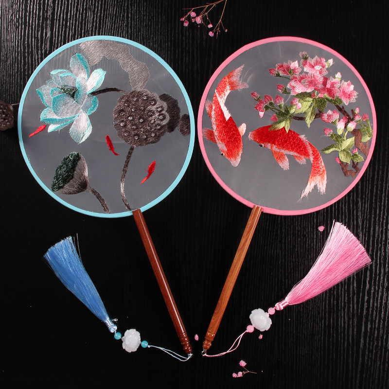 双面绣工艺团扇舞蹈拍照旗袍秀