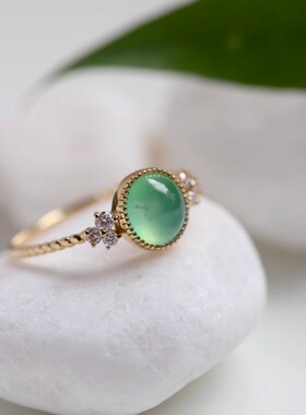 天然缅甸A货翡翠18k金起光果绿色小豆豆镶钻戒指 起荧光