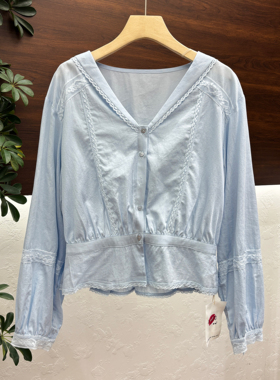 法式v领蓝色衬衫女2026春夏季新款正肩衬衣抽褶收腰上衣新袖26026