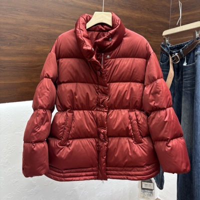 中国风红色立领羽绒服女2025冬新款缎面保暖90绒面包服外套hr153
