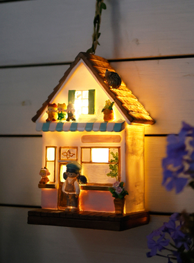 庭院创意装饰挂件户外摆件花园太阳能灯发光树挂鸟屋阳台墙壁布置