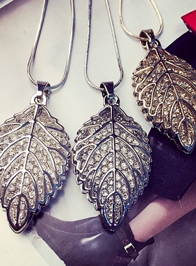 独特风长款韩版桃心装饰品链子