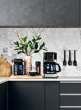 简约现代风厨房瓷砖咖啡机摆件