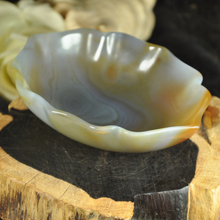 手工打磨非染色未优化天然缟玛瑙碗菱花瓣笔洗烟灰缸花形碗 摆件