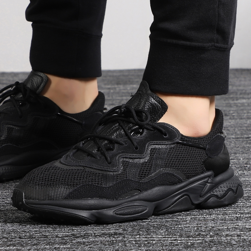 新款运动休闲鞋Adidas/阿迪达斯