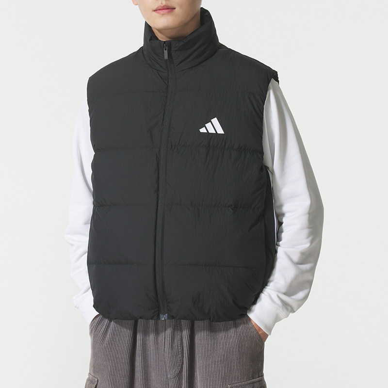 阿迪达斯男士运动服冬季羽绒马甲三条纹宽松版型日常穿搭无袖上衣