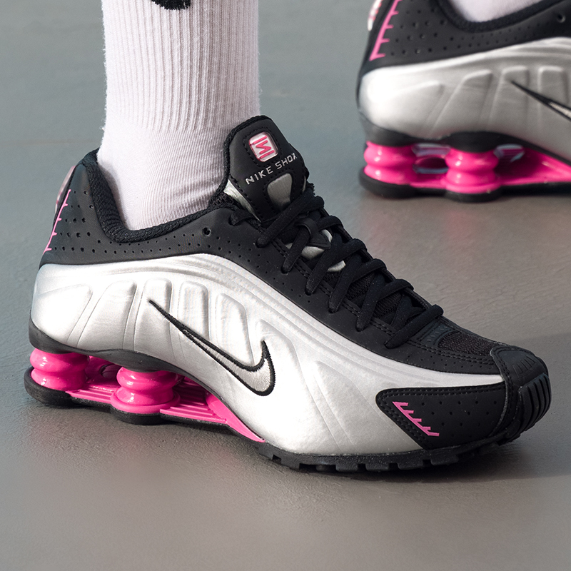 NIKE耐克休闲鞋女鞋2025冬新款运动鞋Shox R4轻便低帮透气训练鞋