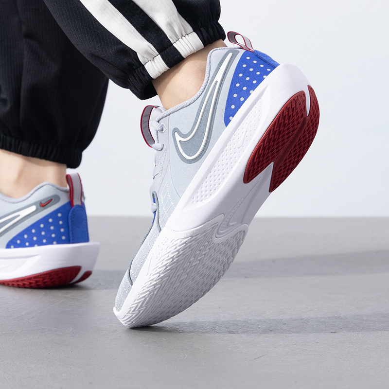 NIKE耐克女鞋2025秋新款大童运动鞋G.T. CUT 3比赛训练球鞋篮球鞋