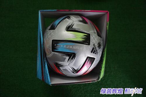 阿迪达斯fs5078正品比赛用球