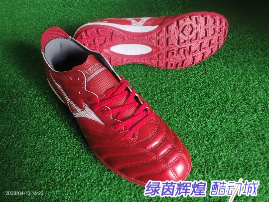 P1GD228460美津浓MORELIA袋鼠皮NEO III TF人工草地碎钉AS足球鞋