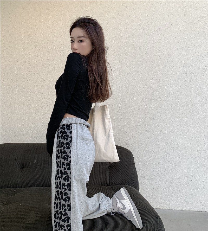 Real shot 2021 summer new cool sallow style versatile leopard pattern stitching casual pants