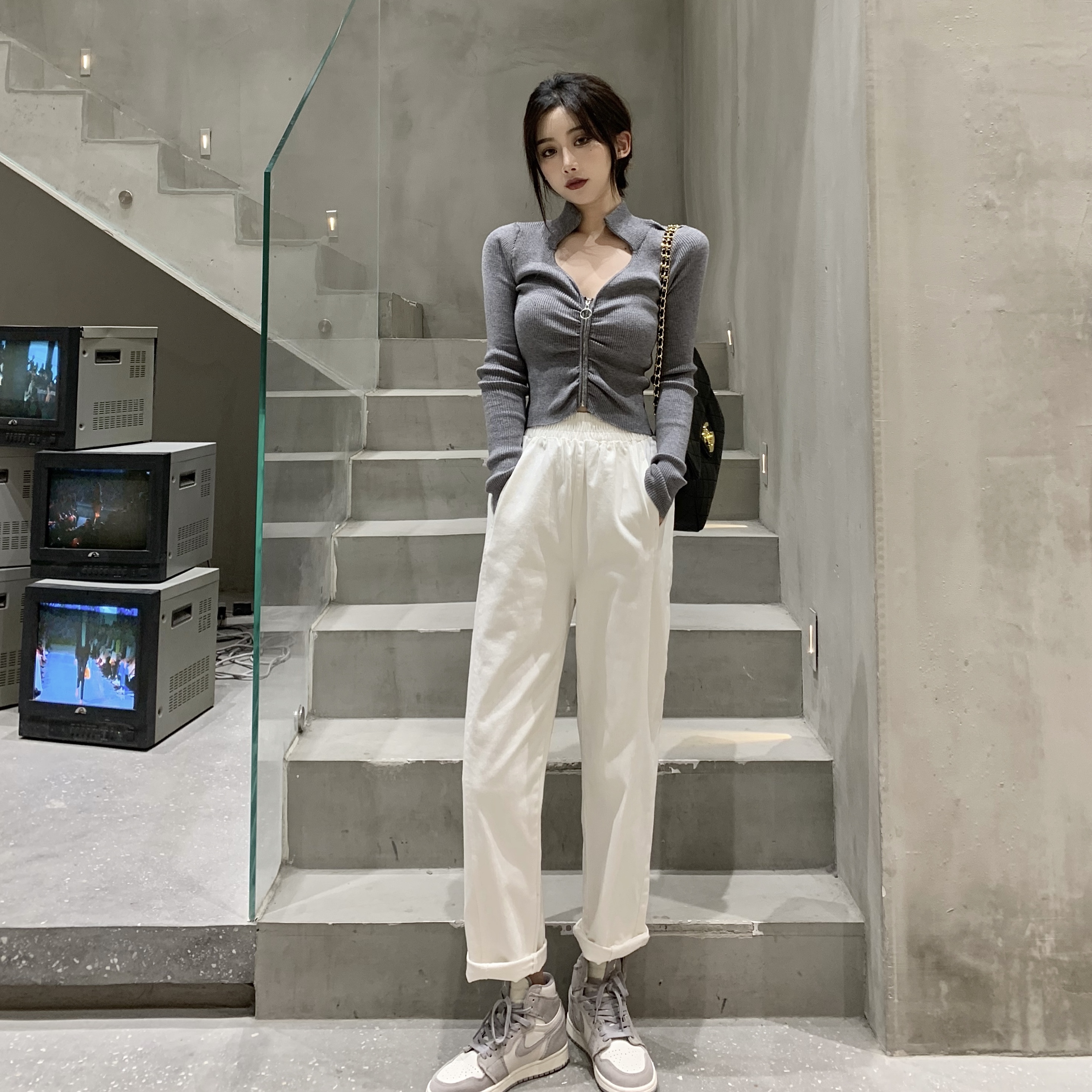 Real shot 2021 spring new stand collar cardigan bottomed top can be worn out + elastic waist casual pants