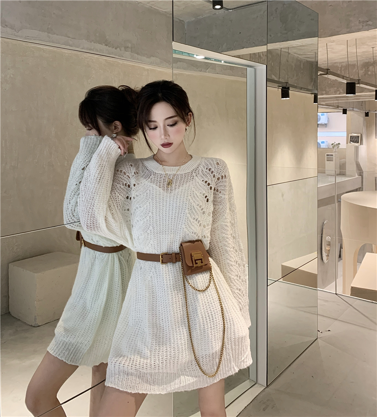 Real shot 2021 spring new Korean loose and versatile Pullover medium length hollow out sweater + waist bag