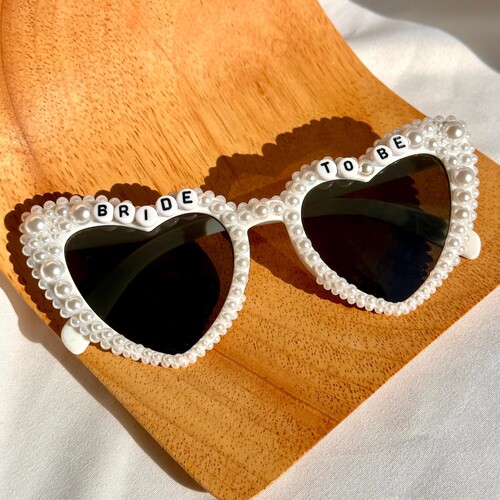Bride To Be Sunglasses新娘单身派对装扮道具伴娘礼物太阳眼镜女