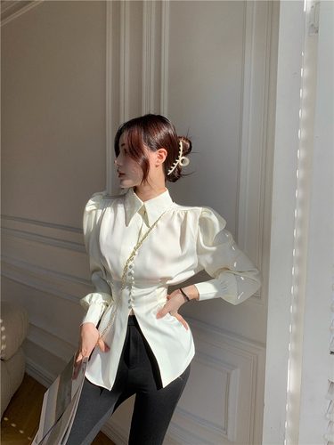 Real price French style stand collar design sense split breasted shirt minority foreign style bubble sleeve bandage top