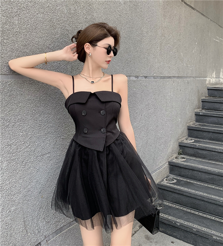 Real shot real price Korean version mesh stitching design sense suspender skirt women's bra high waist super fairy age reducing dress