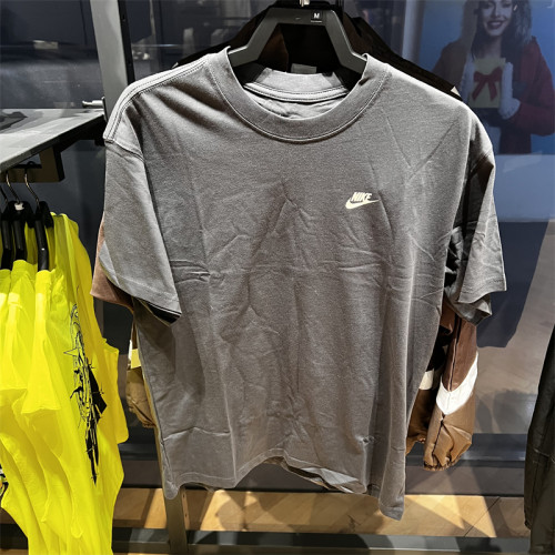 NIKE耐克男休闲篮球系列背标印花圆领短袖T恤IH2473-060