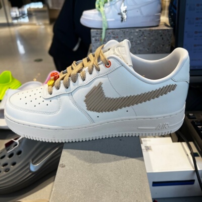NIKE耐克男26新款AIR FORCE 1空军一号运动休闲板鞋 IR7011-121