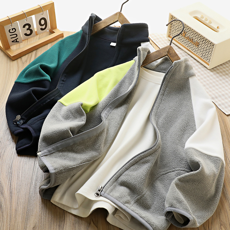 wai贸原单男童秋冬季摇粒绒外套