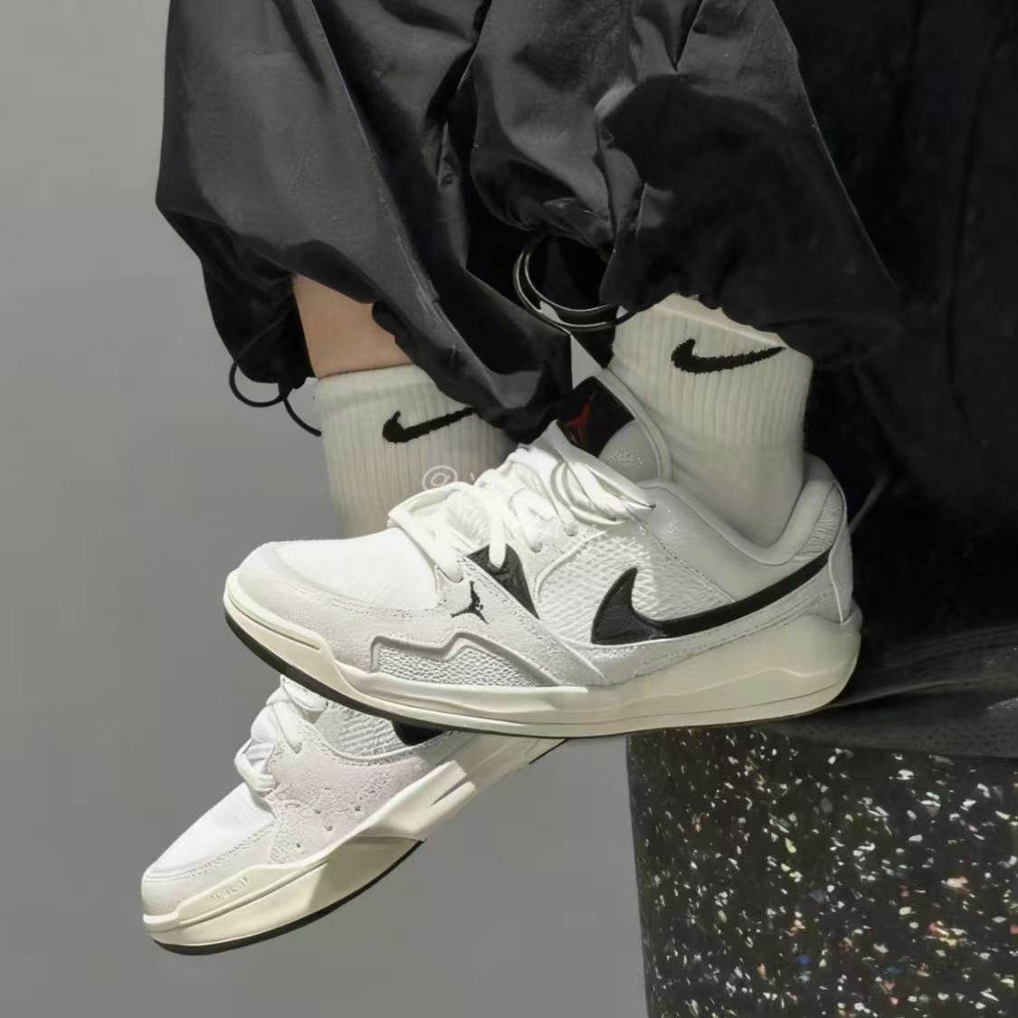Nike/耐克 JORDAN CMFT男女百搭耐磨训练休闲运动跑步鞋HJ6777