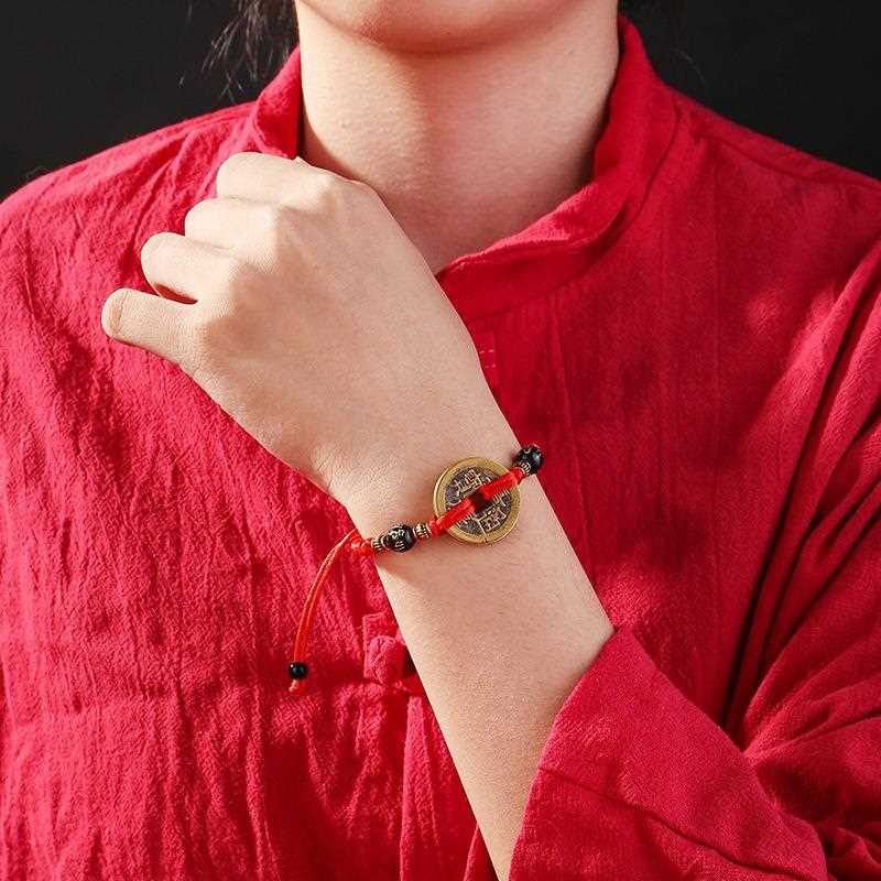本命年手工编织红绳黄铜五帝钱手链男女开运乾隆铜钱手绳中式手串