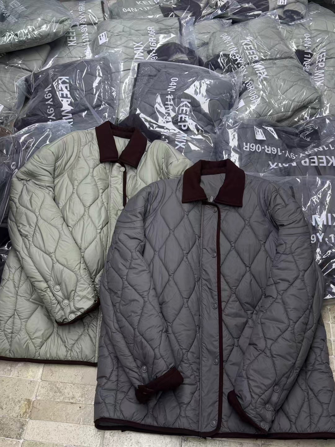 高定设计师系列! 24秋冬新品 休闲 灯芯绒翻领 中长款菱格棉衣