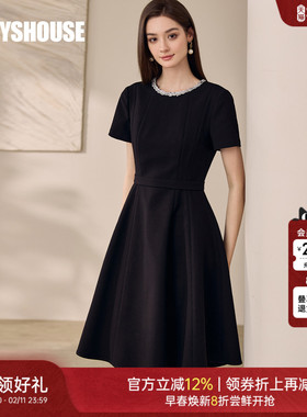 罗衣通勤黑色系带短袖连衣裙2025秋季新款百搭收腰大摆裙子11827