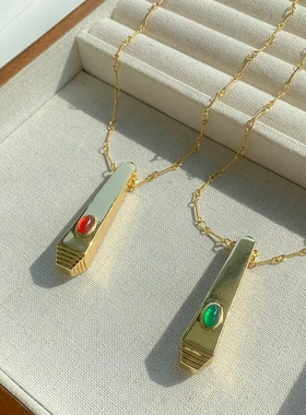 轻奢小众高级铜镀18k金方形柱红绿玛瑙复古吊坠2025新款爆款项链