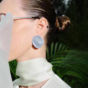 秋冬新款莫兰迪纯色ins风简约复古高级感五边形百搭时尚银针耳钉