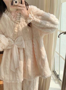 轻奢珊瑚绒睡衣女秋冬季大码宽松蝴蝶结加绒加厚法兰绒家居服套装