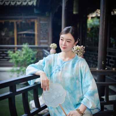 织彩华裳  四经绞萝套头罩衫 140斤内可穿