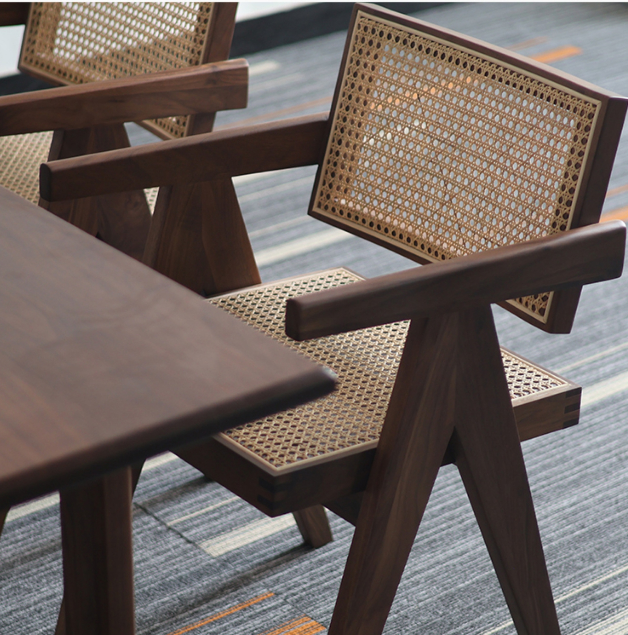 黑胡桃木椅子实木藤编椅