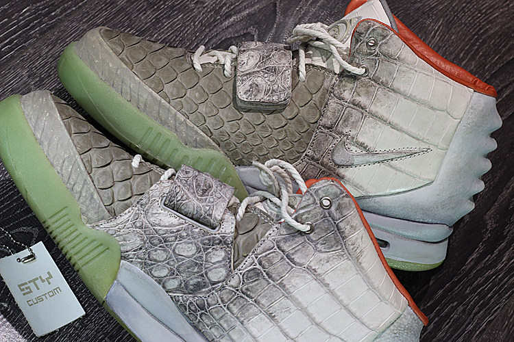STY定制 Nike Air Yeezy 2 白灰椰子2 喜马拉雅鳄鱼纹 耐克运动鞋