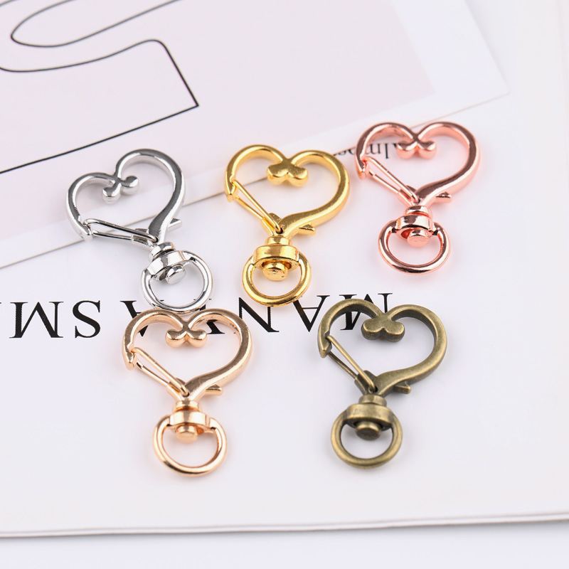 卡通星星月亮爱心锌合金钥匙扣挂饰配件   新品直销手链脚链配件