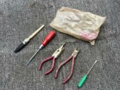 保真老货80 钳子螺丝刀毛刷修理工具 90年代部仓通讯电台修理套装