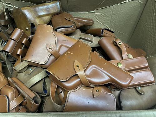 保真90年代92式手仓套牛皮套9毫米纯皮双联套仓包真皮背带三件套